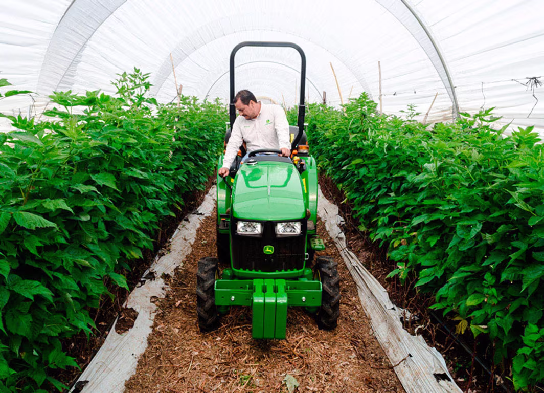 tractor_3036en_campo6_large_725bee05c617c4c61579e1b092be622c4ab3a4d6