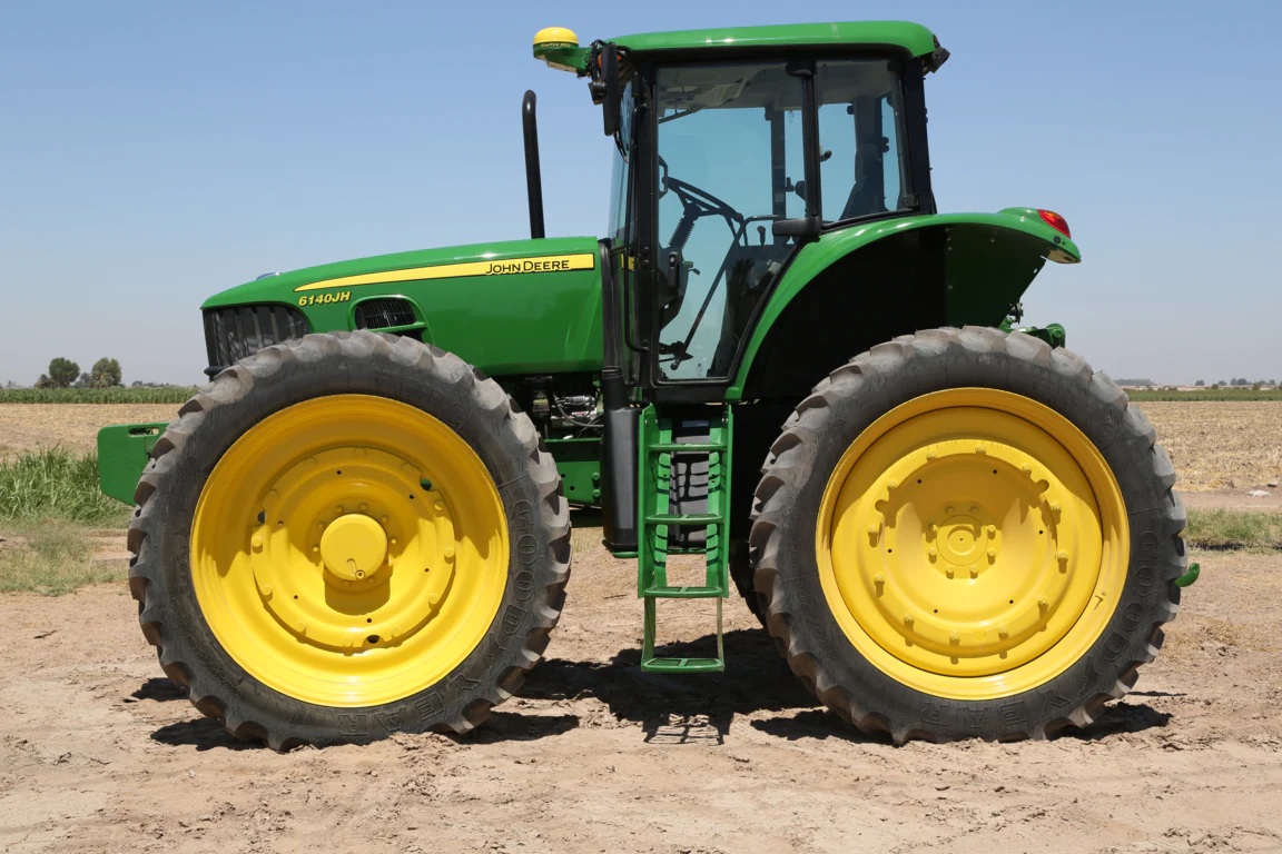 tractor_6140jh_campo1_large_33b02880e5a737b8dd17c672adfabf363c026d16